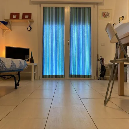 公寓 Modern Flat Just 150 Mt From The Sea 罗索利纳马雷